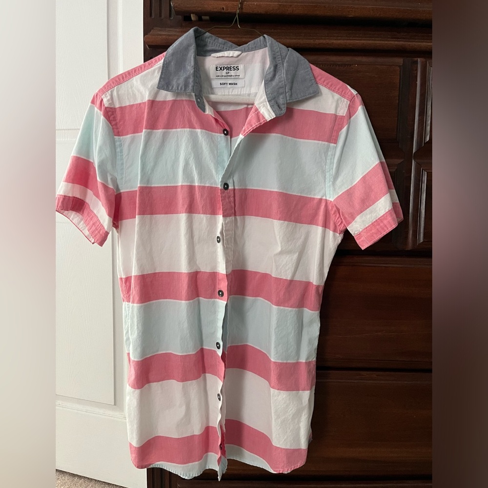 Express S casual button up